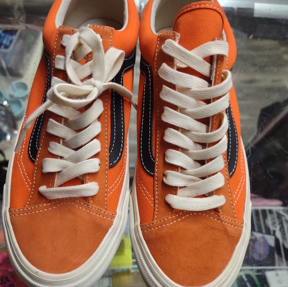 Vans OG Style 36 size Men's 8.5 Womens 10 NEW - Picture 2 of 7